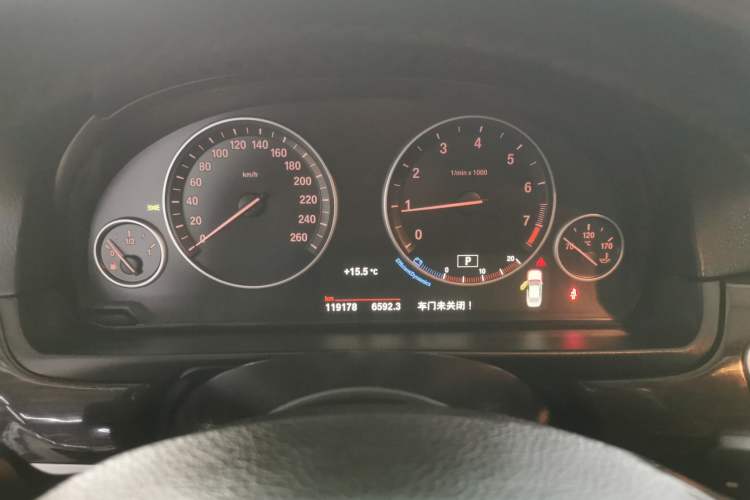 Used BMW 5 Series 2014 525Li Luxury Design Package
