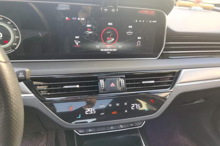 Used Hongqi HS5 2022 2.0T Smart Connect Flagship All-Wheel-Drive Version
