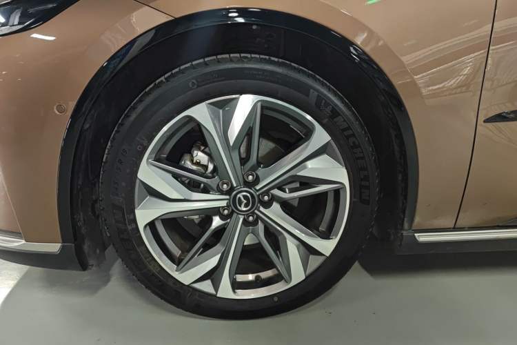 Used Mazda EZ-6 2024 Range-Extended 200 Luxury Edition