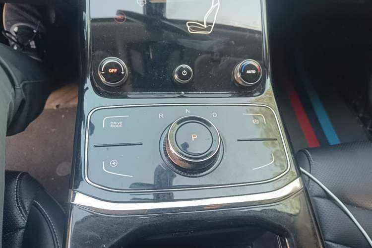 Used NETA U 2022 Zhi 400 Lithium-Nickel-Manganese-Cobalt Energy System
