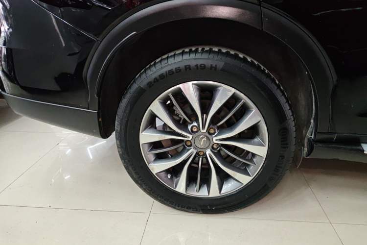 Used GAC Trumpchi GS8 2017 320T Two-Wheel Drive Luxury Smart Connectivity Version (7 Seats) Exterior 5