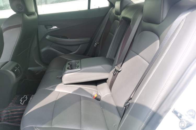 Used Chevrolet Malibu 2017 1.5T Automatic Luxury Edition Left Rear Seat