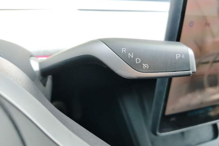 Used Tesla Model Y 2024 Rear-Wheel-Drive Version Gear Lever