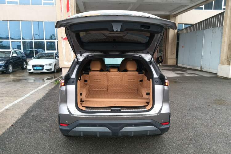 Used Geely Galaxy L7 2023 1.5T 115 km PLUS Trunk