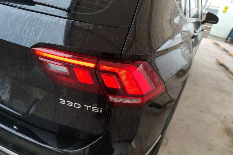 Used Volkswagen Tiguan L 2021 330TSI Automatic Two-Wheel Drive R-Line Enhanced Edition