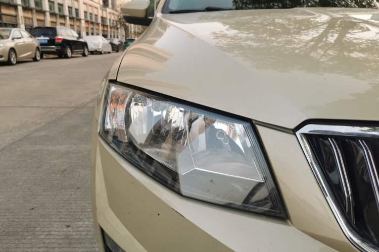 Used Skoda Octavia 2017 1.6L Automatic Smart Drive Edition