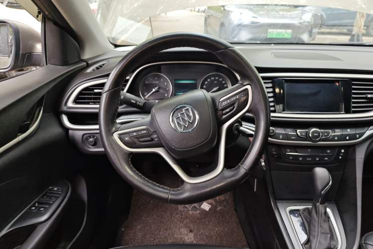 Used Buick GT 2019 18T Automatic Connected Elite Model China VI Standard Steering Wheel