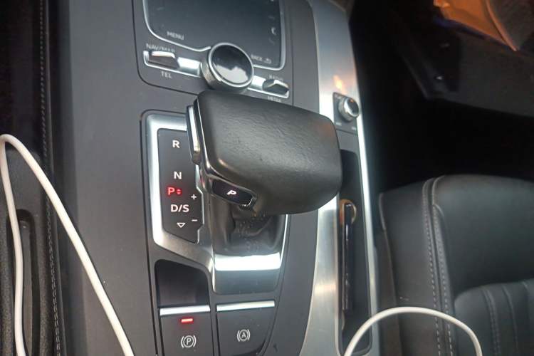 Used Audi Q5L 2020 40 TFSI Prestige Fashion Edition Gear Lever