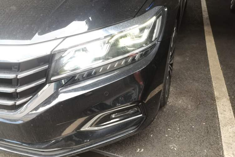 Used Volkswagen Passat 2019 330TSI Luxury Edition China VI Standard