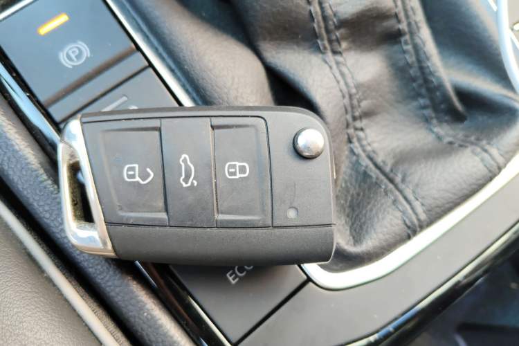 Used Volkswagen Sagitar 2023 300TSI DSG Excellence Edition Interior 1