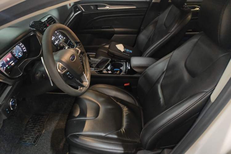 Used Ford Mondeo 2013 2.0L GTDi240 Luxury Sport Model
