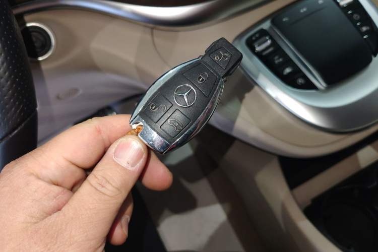 Used Mercedes-Benz V-Class 2020 V 260 L Long-wheelbase Luxury Edition