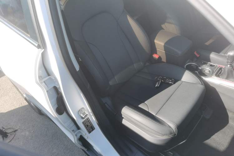 Used Haval H2 2017 Blue Label 1.5T Manual Two-Wheel Drive Luxury Model