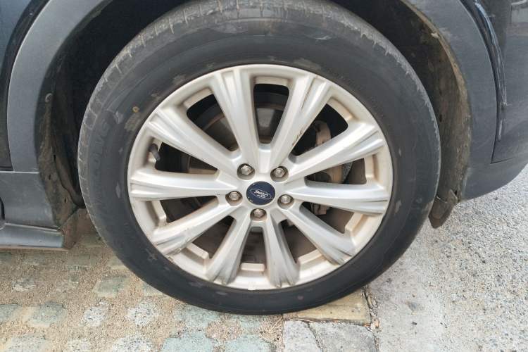 Used Ford Kuga 2017 EcoBoost 180 Two-Wheel-Drive Luxury Wing Edition