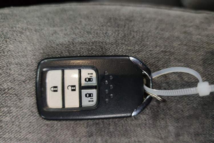 Used Honda Elysion 2016 2.4L Supreme Edition Vehicle Key