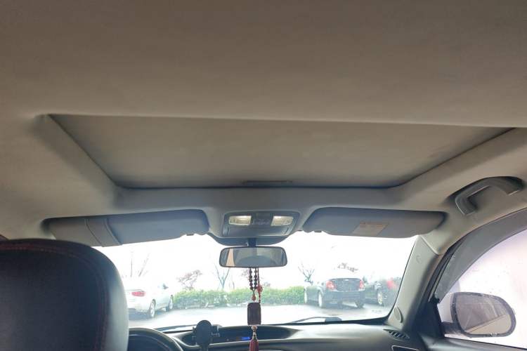 Used Geely Auto GX7 2015 Sports Edition 2.0L Automatic Prestige Model
