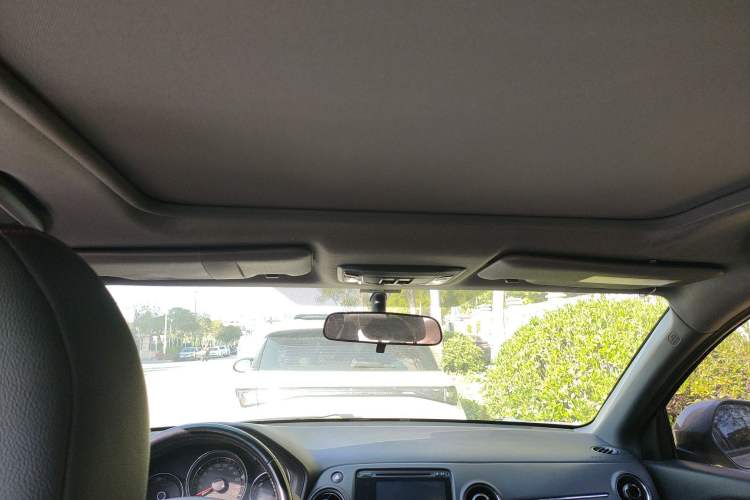 Used Honda XR-V 2015 1.8L VTi CVT Luxury Edition Headliner