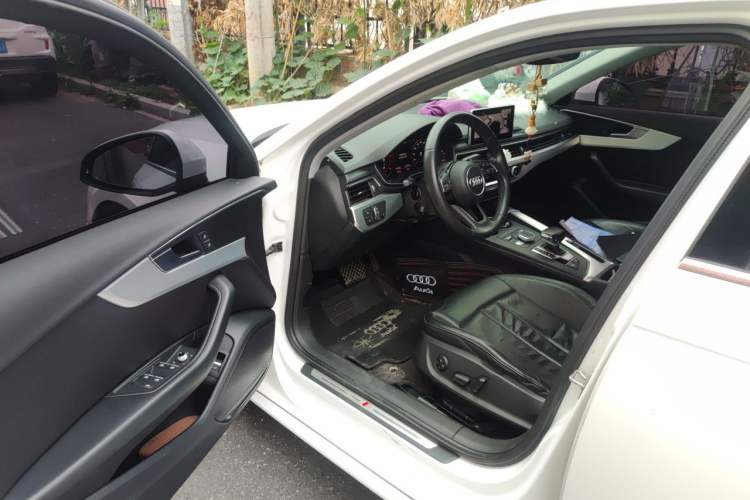 Used Audi A4L 2018 30th Anniversary Edition 40 TFSI Fashion Model