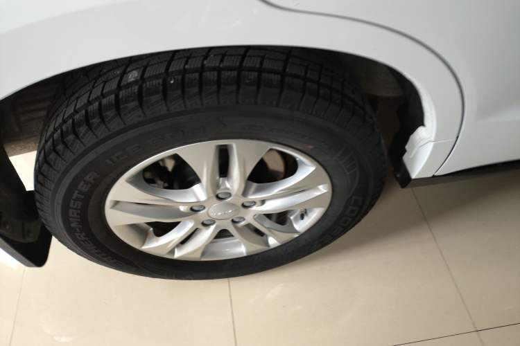 Used Haval M6 2019 1.5T DCT Two-Wheel Drive Elite Version China VI Standard Exterior 5