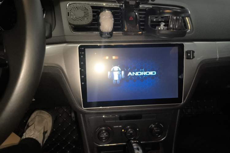 Used Volkswagen Gran Lavida 2017 180TSI DSG Comfort Edition Audio And AC Panel