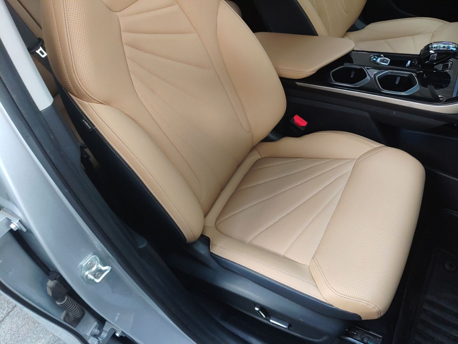 Geely Auto FX11 2023 1.5TD DCT Prestige Edition — снимка 19
