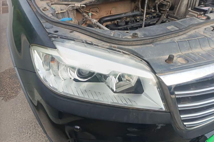 Used Haval H6 2013 Sport Edition 1.5T Manual Two-Wheel Drive Prestige Model
