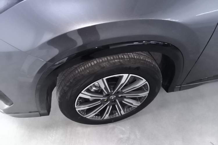 Used Changan CS75 PLUS 2024 3rd Generation Champion Edition 1.5T Intelligent Drive Dynamic Model
