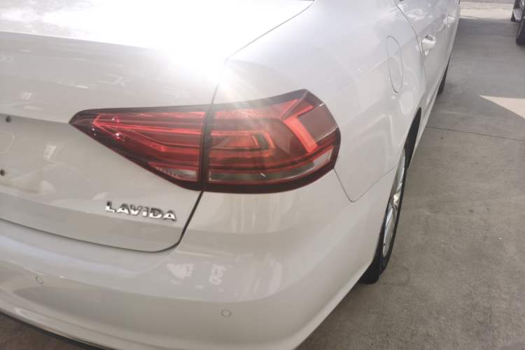 Used Volkswagen Lavida 2019 Lavida Start 1.5L Automatic Comfort Edition China VI Standard Right Rear Taillight