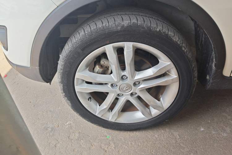 Used CHANGAN CS35 2017 1.6L Manual Luxury Model
