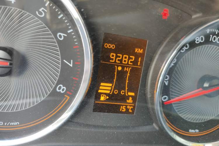 Used Chevrolet Sail 2016 Sail 3 1.3L Manual Comfort Sunroof Edition Odometer Close Up