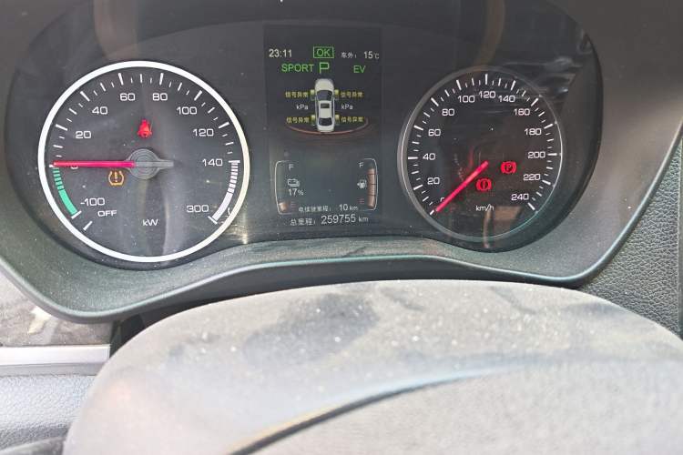 Used BYD Qin New Energy 2017 1.5T Luxury Model Odometer Close Up