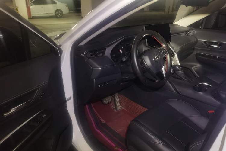 Used Toyota Harrier 2022 2.0L CVT Two-Wheel Drive Deluxe Edition Driver Seat