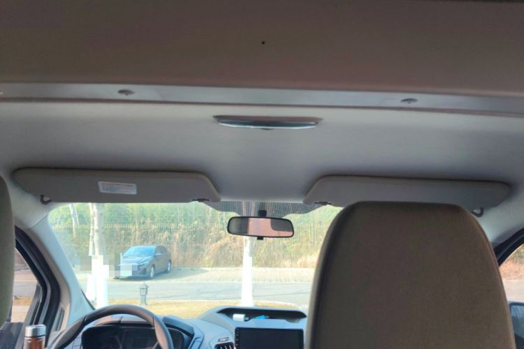 Used Ford Transit 2019 2.0T Diesel Multi-Purpose Commercial Vehicle Mid-Drive Mid-Roof 6-Seater China VI Standard
