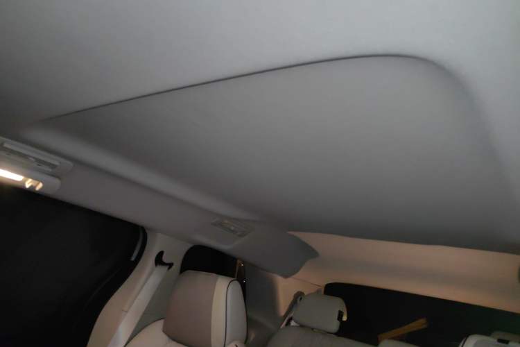 Used Buick GL8 2022 Land Business Class 652T Luxury Model
