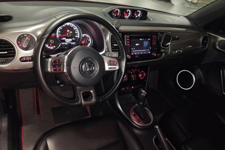 Used Volkswagen Beetle 2018 180TSI Obsidian Series Special Edition