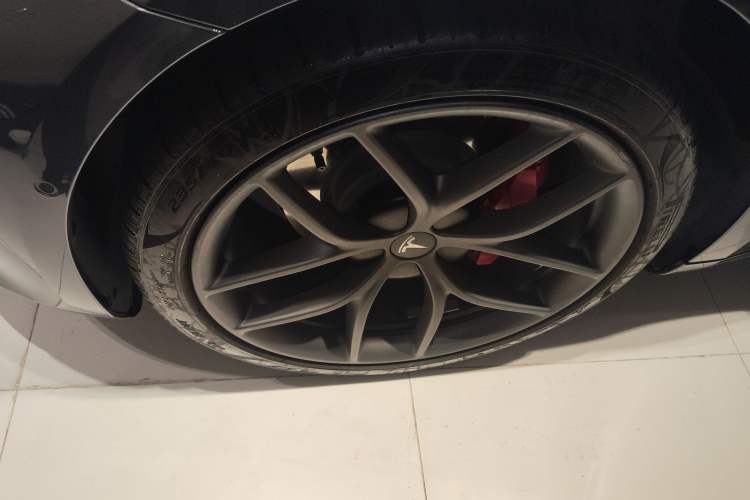 Used Tesla Model 3 2020 Refreshed Version Long-Range Rear-Wheel Drive Exterior 4