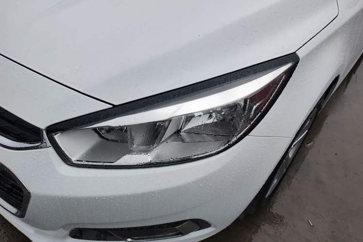 Used Chevrolet Cruze 2015 1.5L Automatic Luxury Edition Left Front Headlight