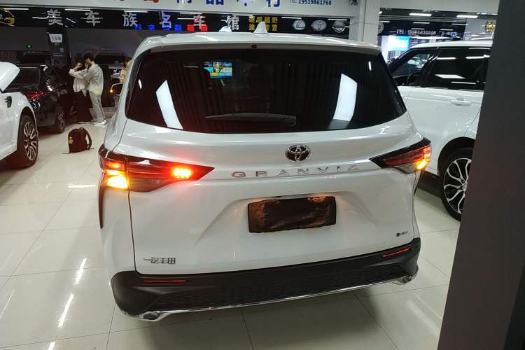 Used Toyota Granvia 2024 2.5L Hybrid Comfort Edition Rear