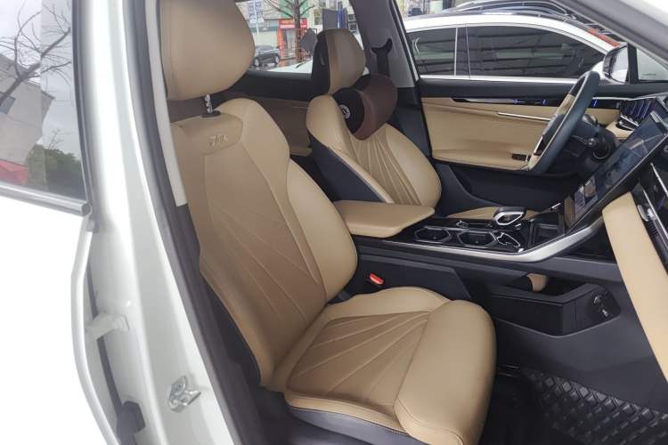 Used Geely Auto FX11 2023 1.5TD DCT Prestige Edition Right Front Seat