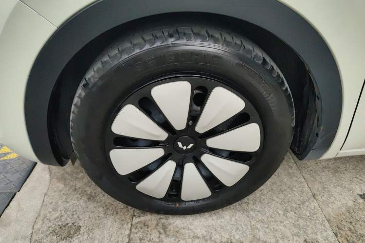 Used Wuling Bingo 2023 333 km Lingxi Connected Version
