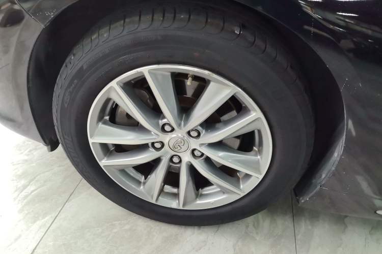 Used Infiniti Q50L 2016 2.0T Enjoyment Edition
