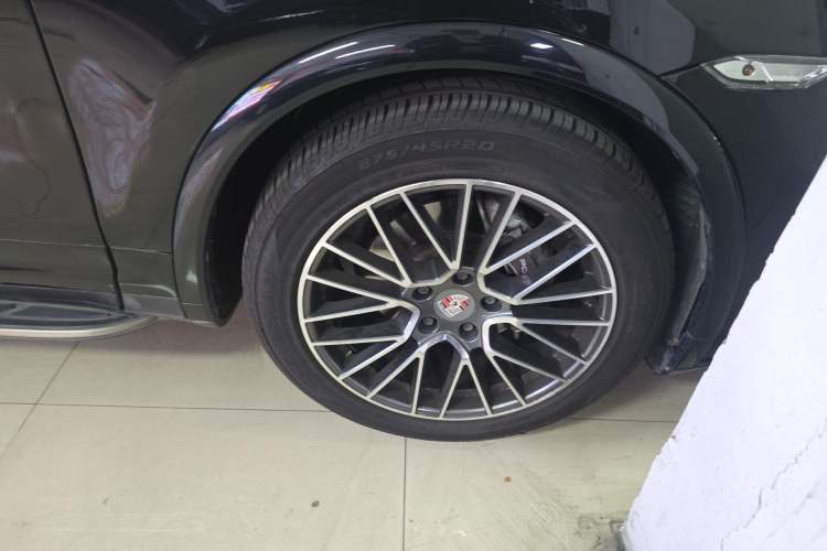 Used Porsche Cayenne 2011 Cayenne 3.0T Right Front Wheel Hub