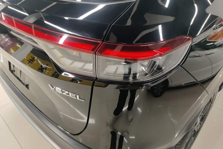 Used Honda Vezel 2023 1.5L CVT Tech Edition
