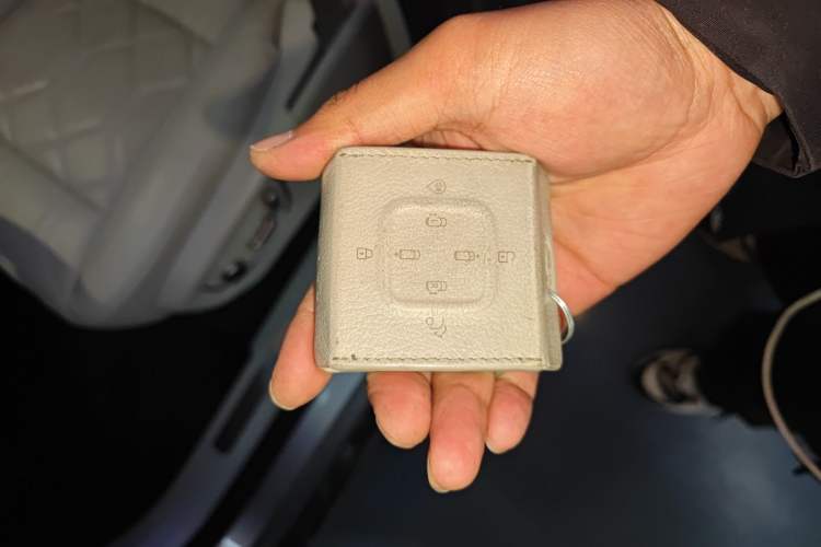 Used Volvo EM90 2025 Ultra Six-Seater