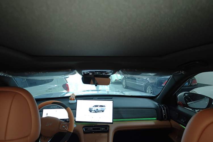 Used JETOUR X70L 2026 Model—2.0TD Automatic Flagship, 7-seater
