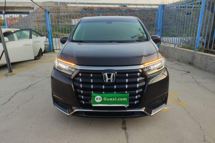 Used Honda Elysion 2022 2.0L eHEV Luxury First Edition
