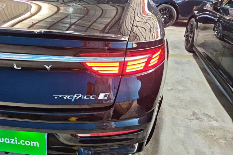 Used Geely Auto Preface 2025 Dongfang Yao 1.5TD Kunlun Edition Right Rear Taillight