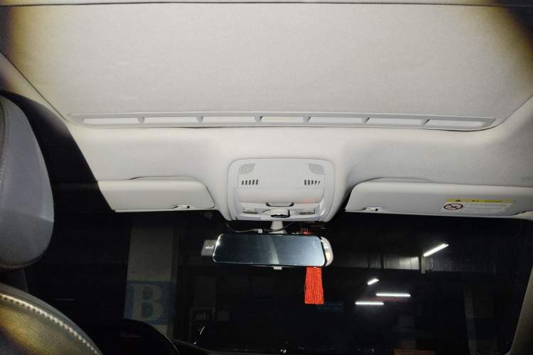 Used Audi A4L 2015 35 TFSI Automatic Comfort Model Headliner