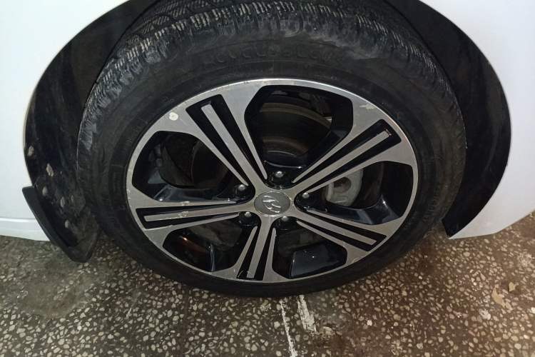 Used Hyundai Elantra (6th Generation / Lingdong) 2018 1.4T Dual-Clutch Xuan Dong · Dynamic Edition Right Front Wheel Hub