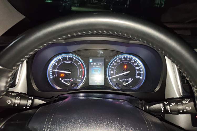 Used Toyota Highlander 2018 2.0T Four-Wheel Drive Prestige Version 7 Seats China VI Standard Instrument Cluster